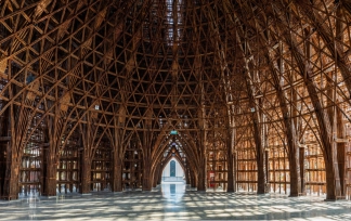 Centro de boas vindas de bambu abóbada escultural é destaque no